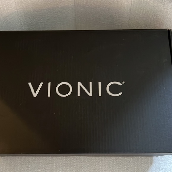 Vionic comfort brand black mules- worn once! Super stylish! - Picture 8 of 11